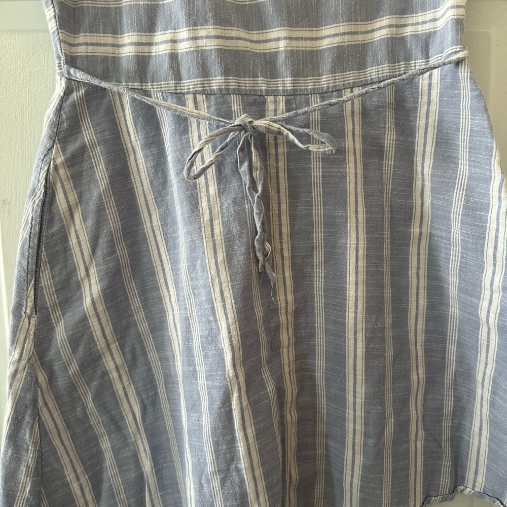 Abercrombie & Fitch 100% cotton Blue Stripe Button Down Mini Dress. Size medium. - Picture 14 of 16